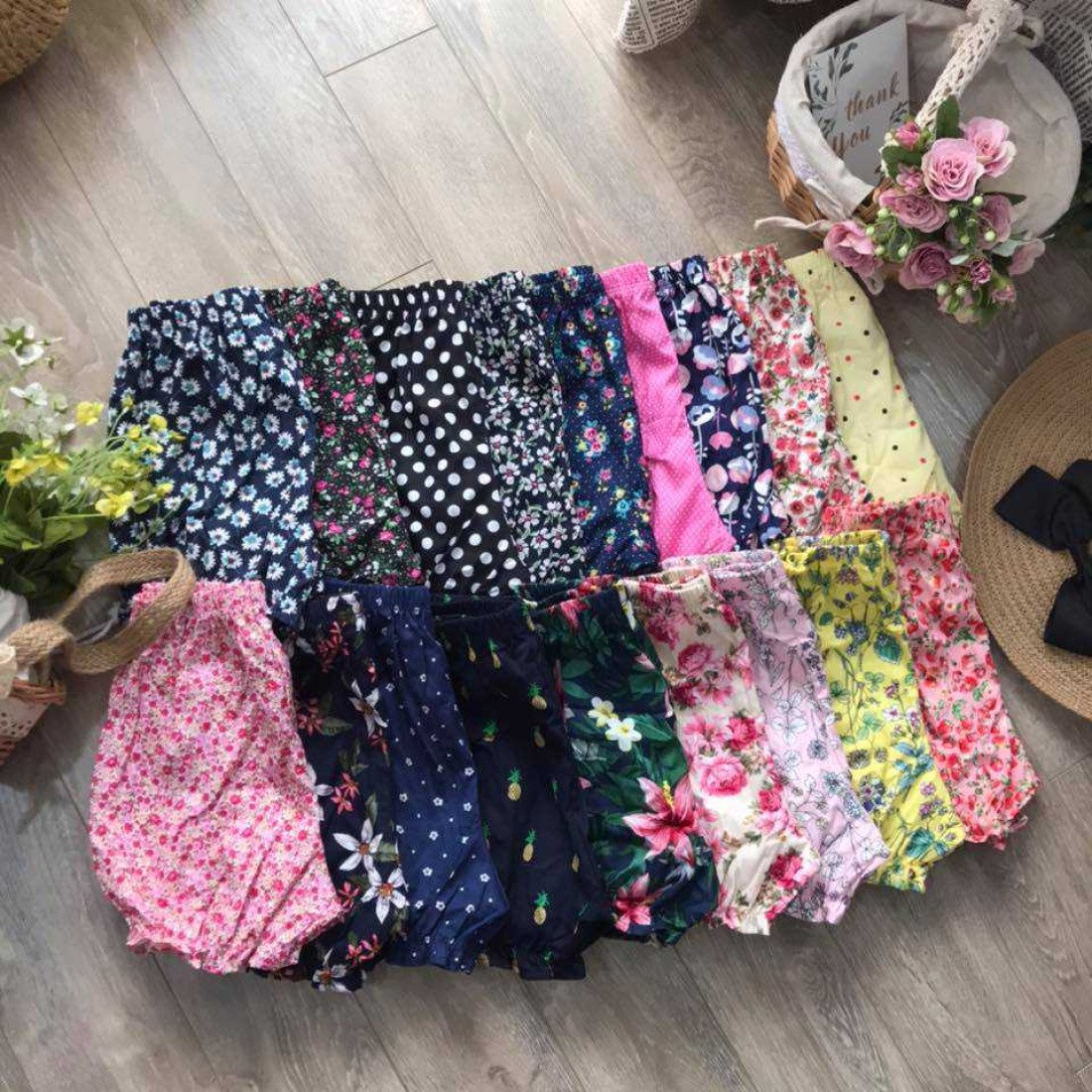 Quần đùi hoa bé gái - bán lô - bán chục-